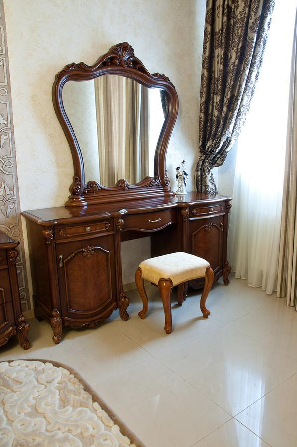 "Zolotoe Runo" Hotel Odessa Buitenkant foto